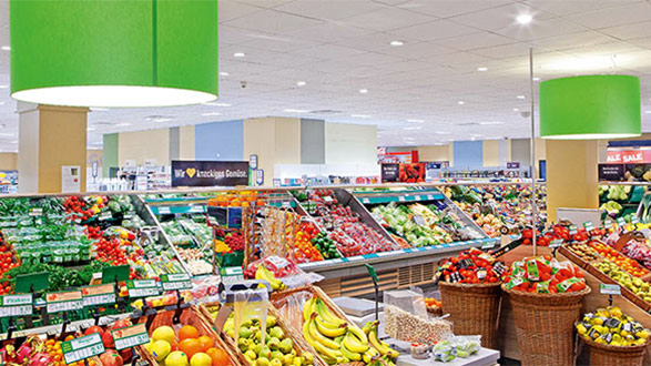 PerfectAccent reflektörü ile Philips armatürü Edeka Süpermarketini güzelce aydınlattı