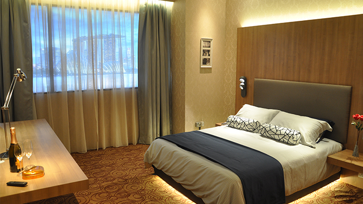 Otel aydınlatma: Philips Aydınlatma RoomFlex akıllı oda kontrol sistemi